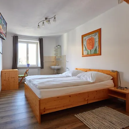 Apartment-Haus Gundelfinger Gräfenberg Camera foto